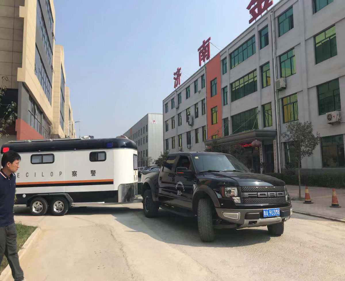 移動(dòng)警務(wù)車(chē)定制